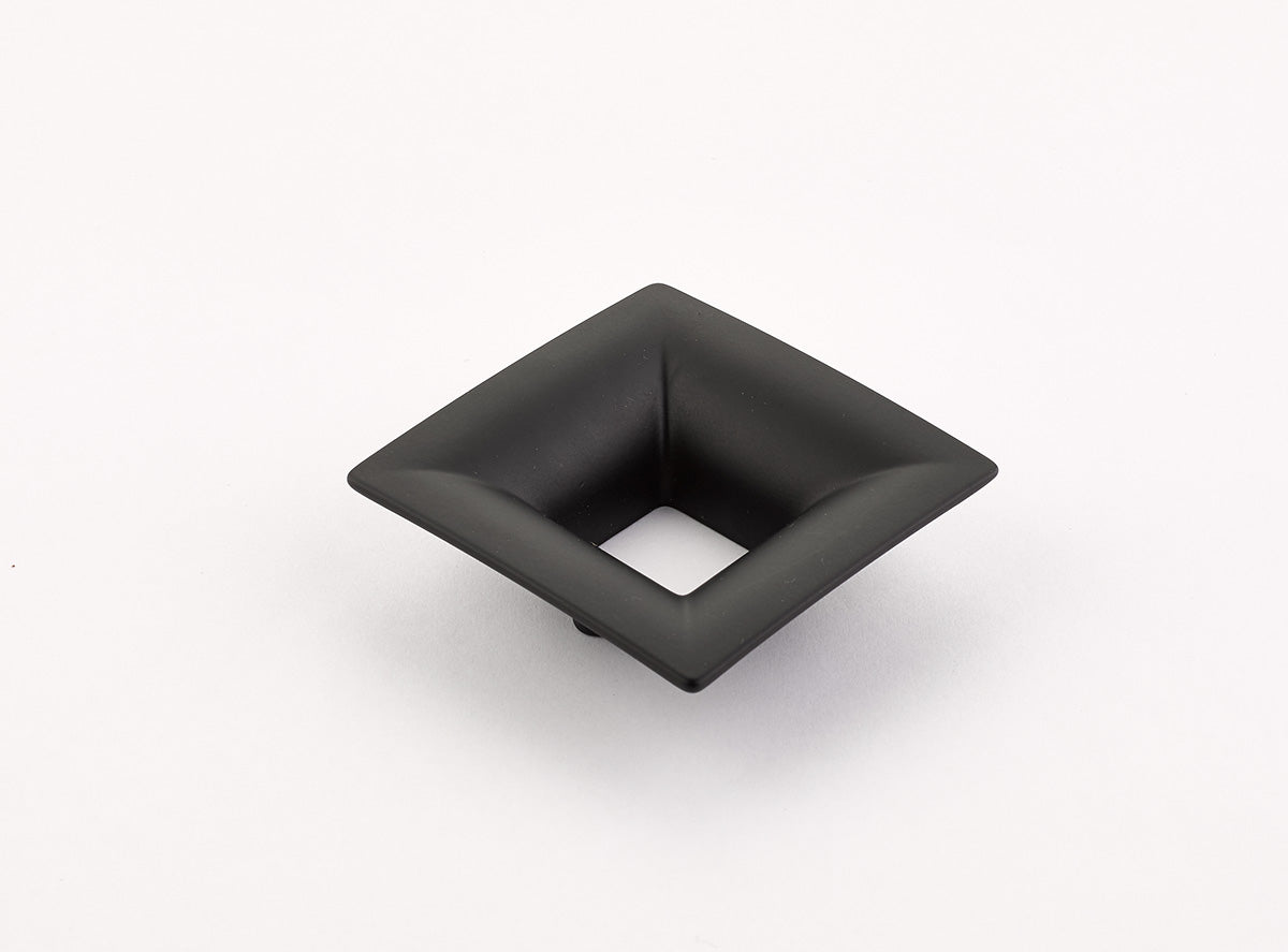 Schaub Finestrino Flared Square Pull 1-1/4" Matte Black