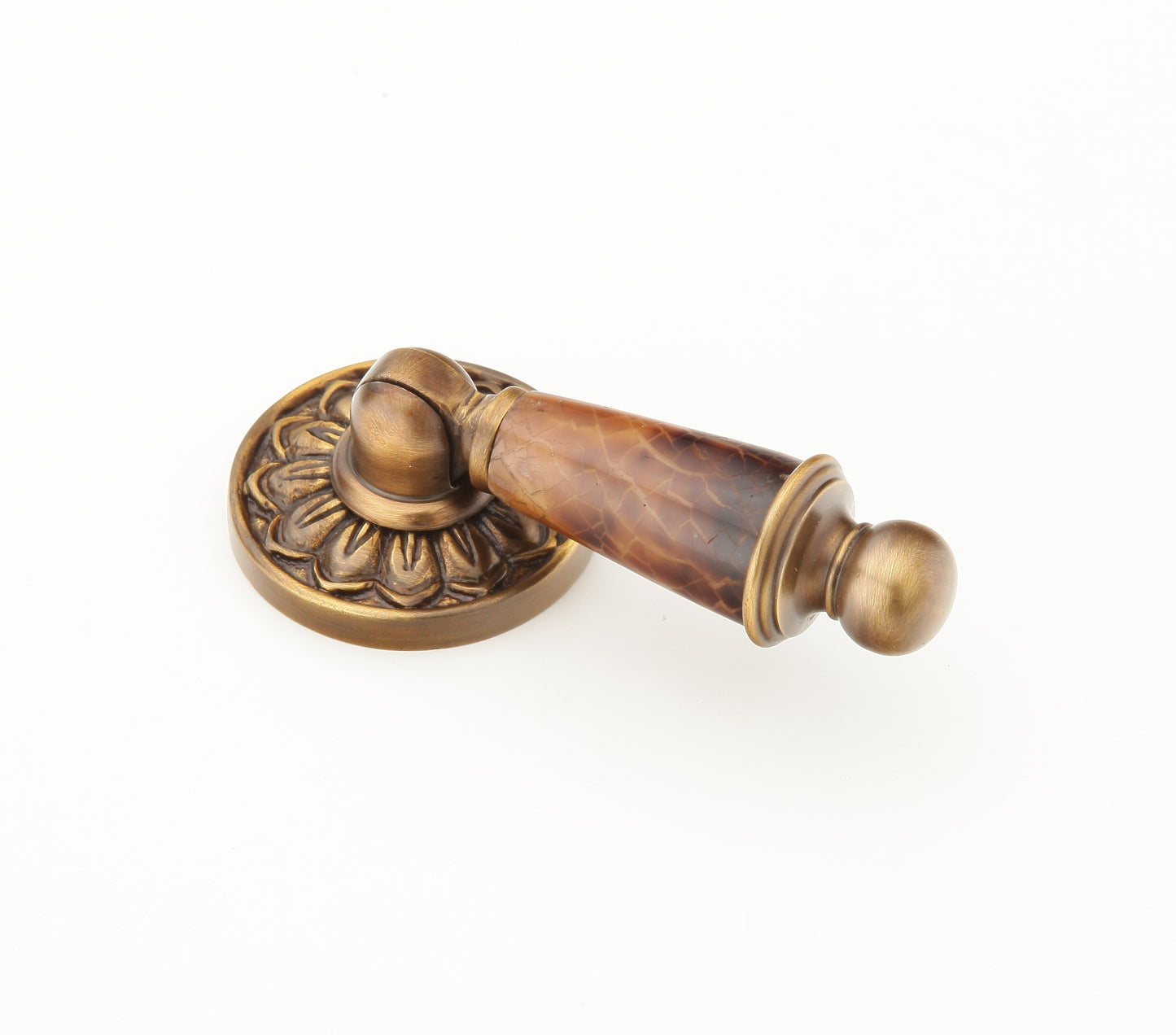 Schaub Tiger Penshell Brass Pendant Pull with Penshell Inlay in Estate Dover ED