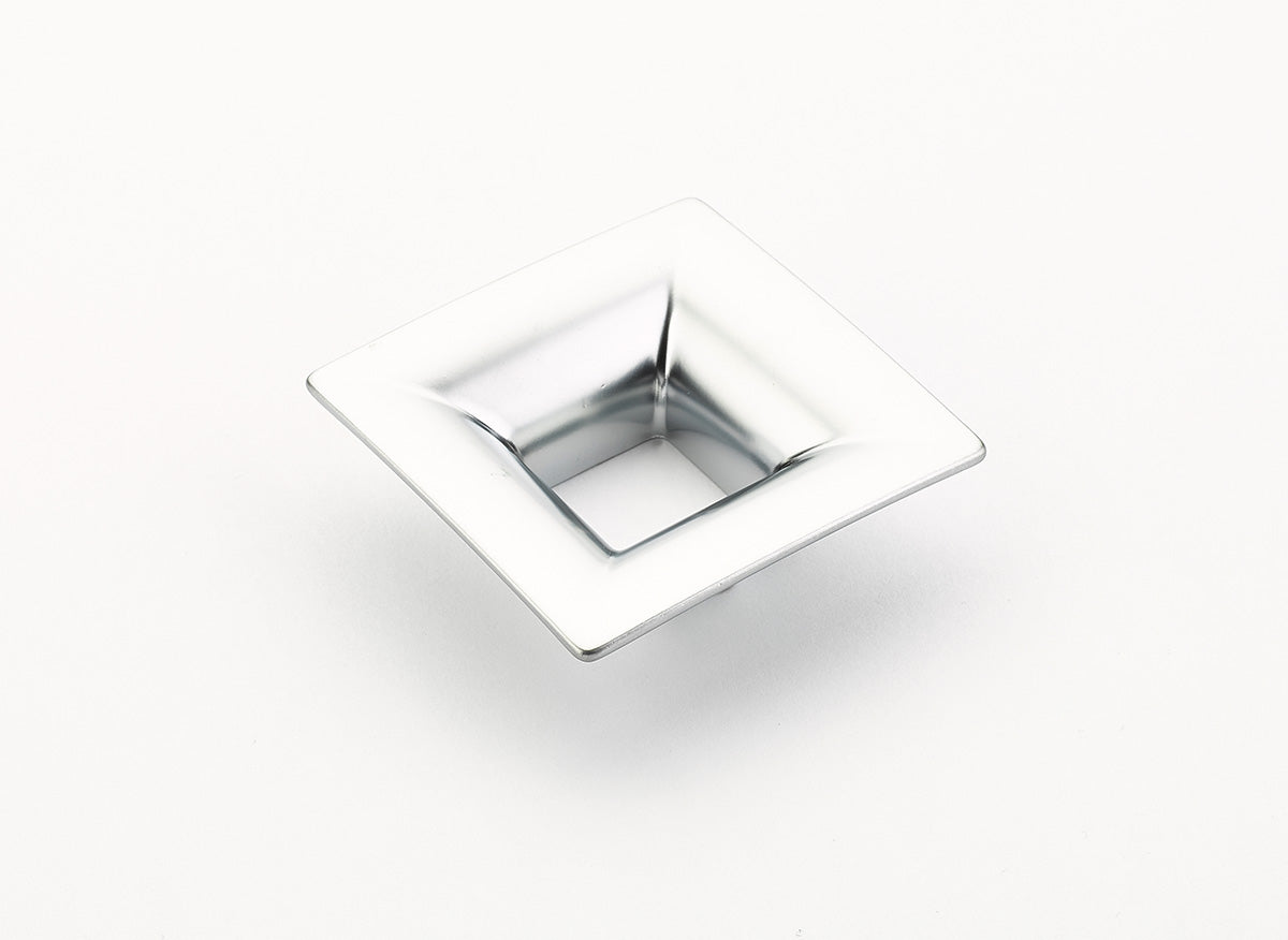 Schaub Finestrino Flared Square Pull 1-1/4" Matte Chrome