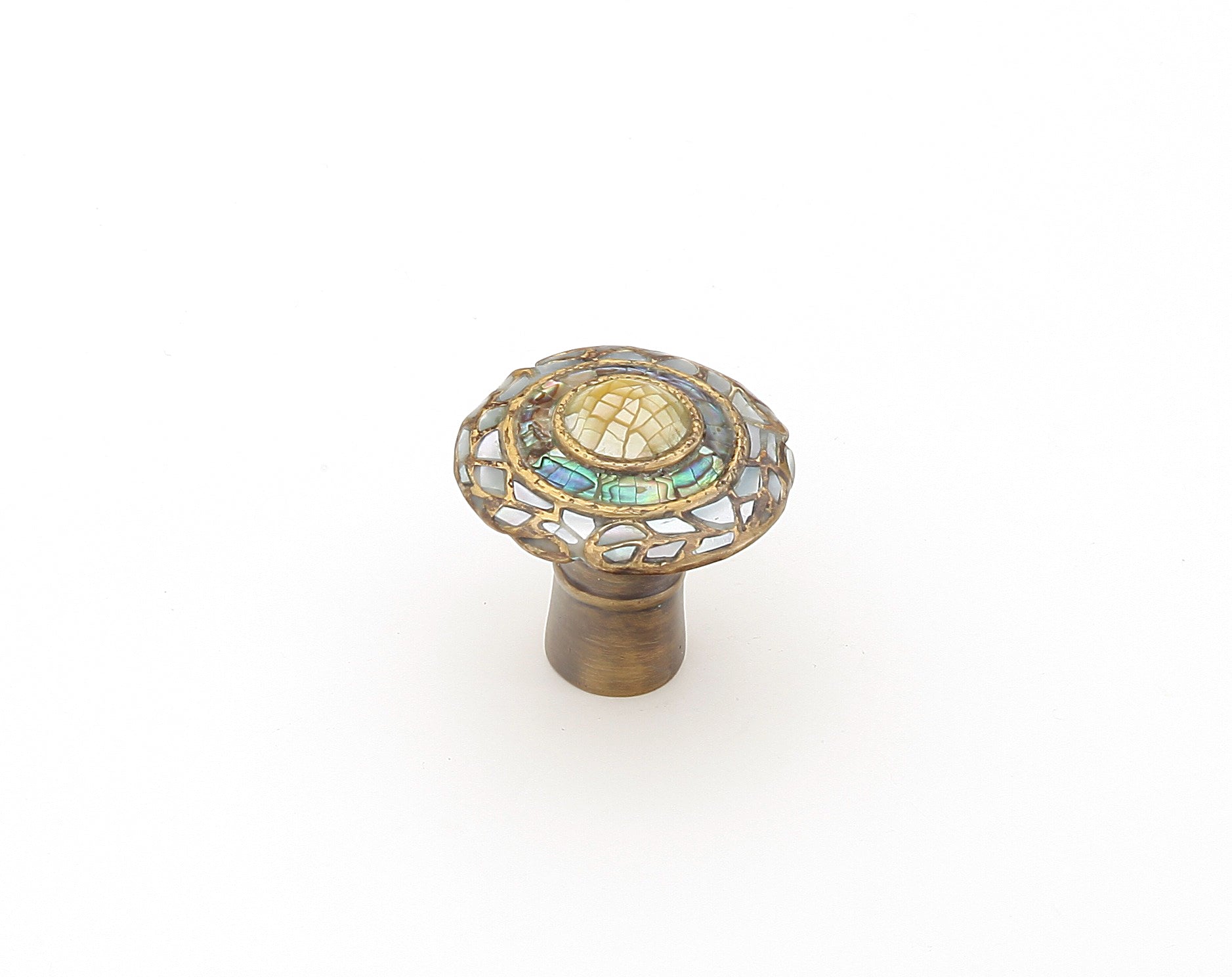 Schaub Fair Isle Round Knob Imperial Shell 1" dia