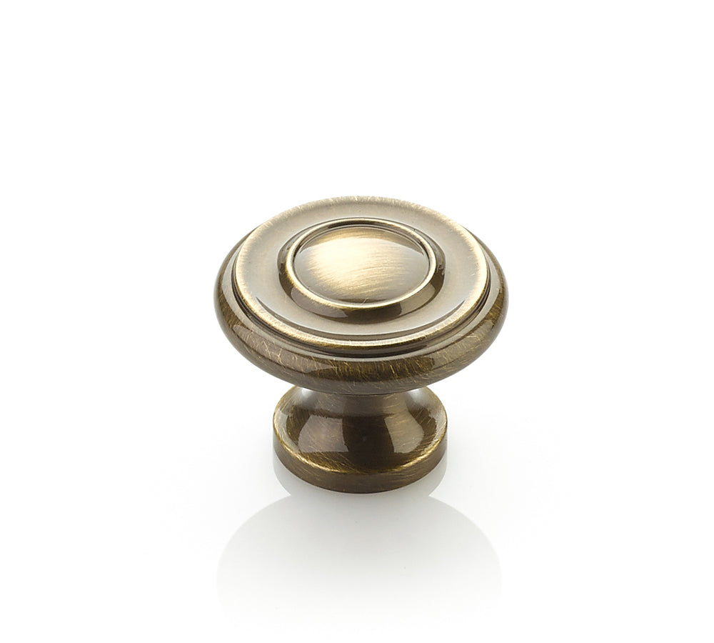 Schaub Traditional Stepped Round Knob 1-1/4" Antique Brass