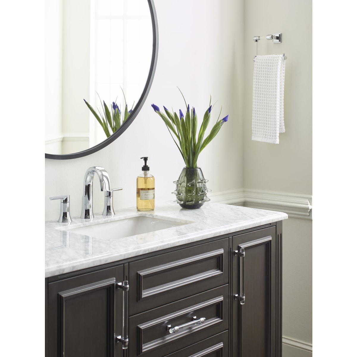 Amerock Glacio Towel Ring