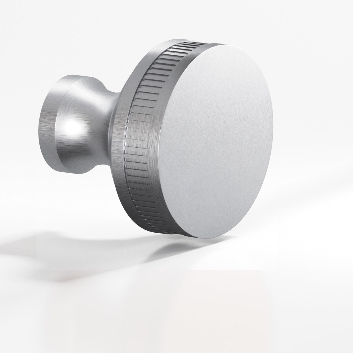 Colonial Bronze 585 Coined Sandwich Knob, 1-1/2 in Diameter - Matte Satin Chrome