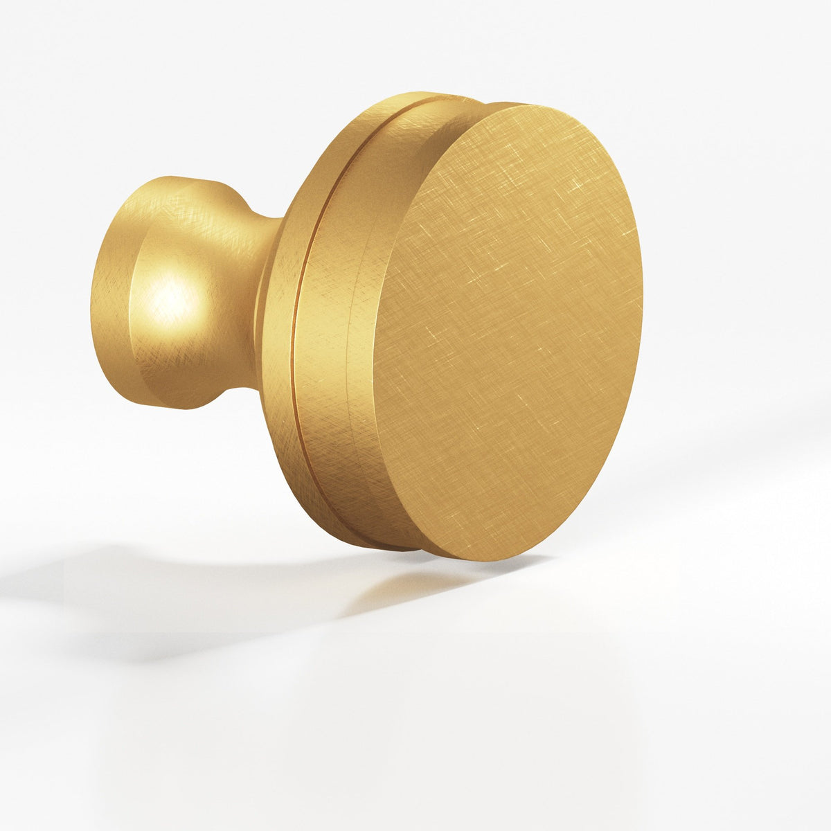 Colonial Bronze 581 Smooth Sandwich Knob, 1-1/4 in Diameter - Weathered Brass