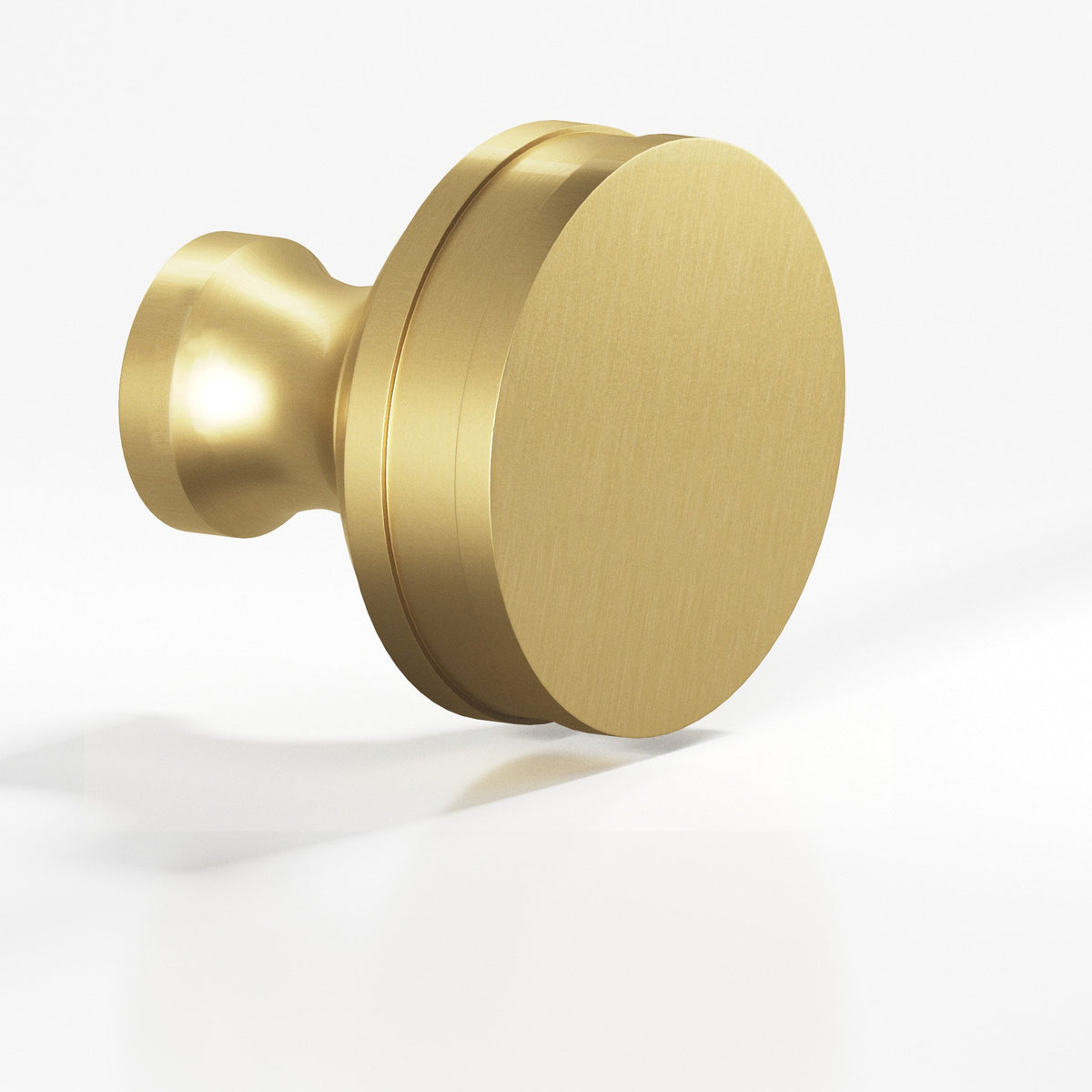 Colonial Bronze 582 Smooth Sandwich Knob, 1-1/2 in Diameter - Satin Brass
