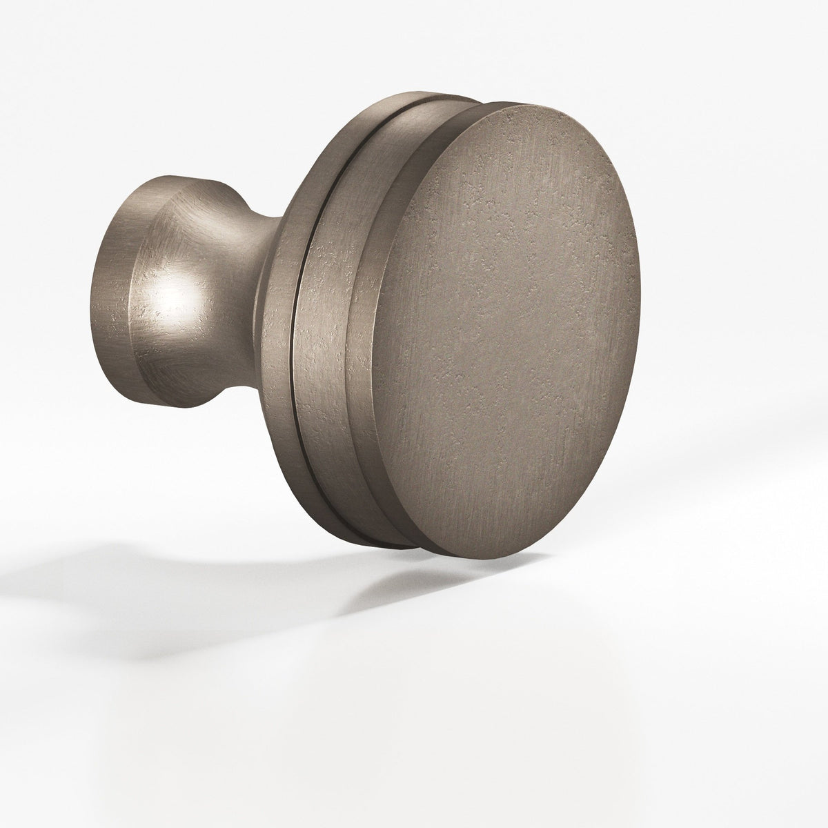 Colonial Bronze 580 Smooth Sandwich Knob, 1 in Diameter - Distressed Pewter