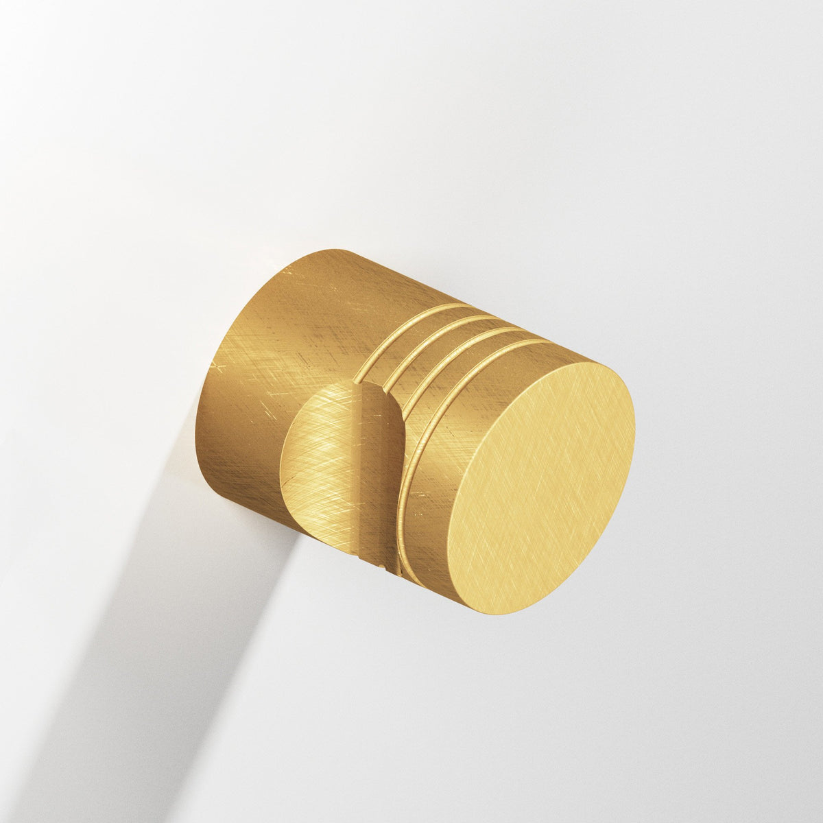 Colonial Bronze 104 Round Grooved Knob, 3/4 in Diameter - Weathered Brass