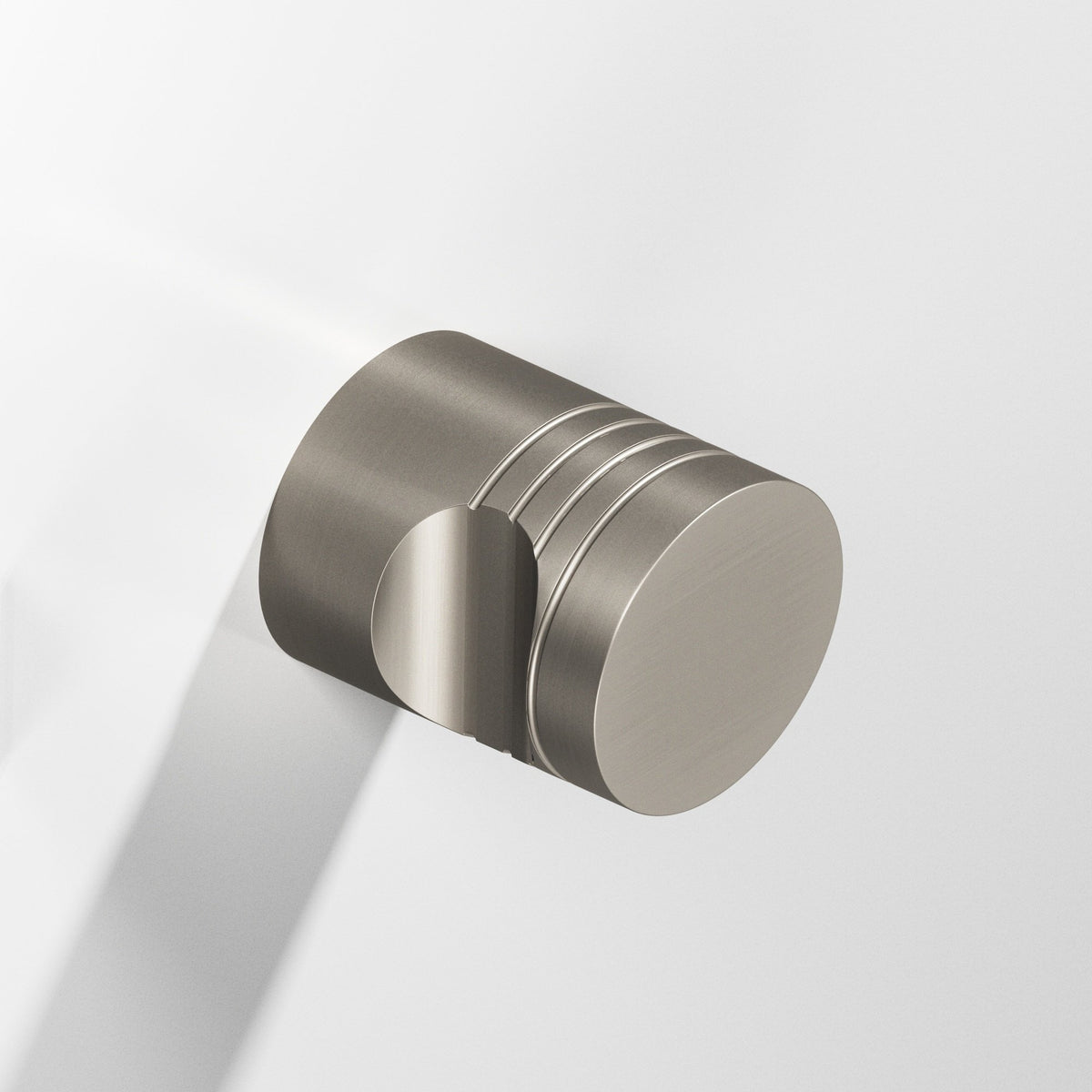 Colonial Bronze 104 Round Grooved Knob, 3/4 in Diameter - Matte Pewter