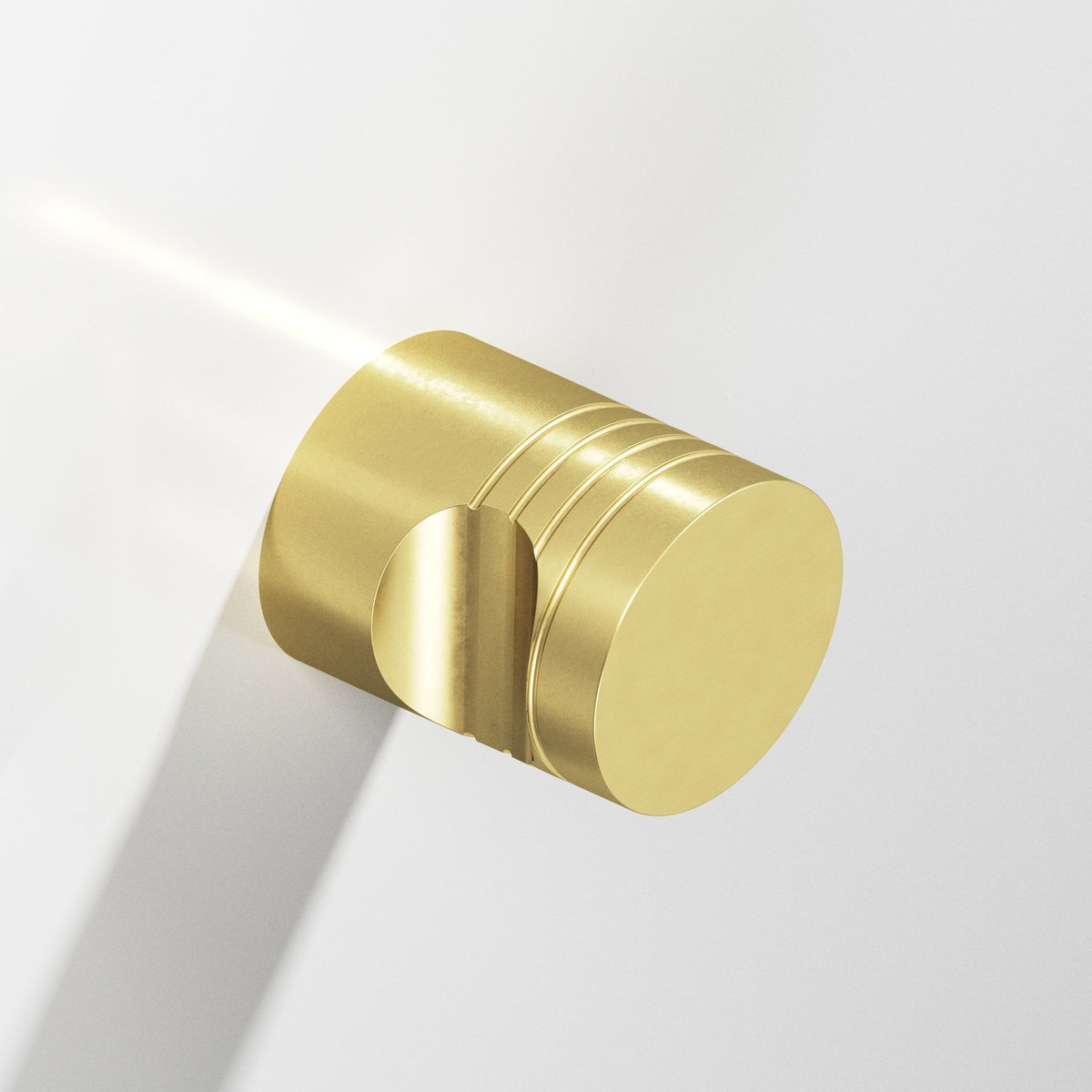 Colonial Bronze 104 Round Grooved Knob, 3/4 in Diameter - Matte Satin Brass