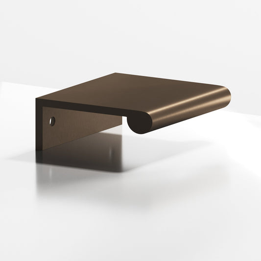 Colonial Bronze 700 Edge Pull with Fully Rounded Lip