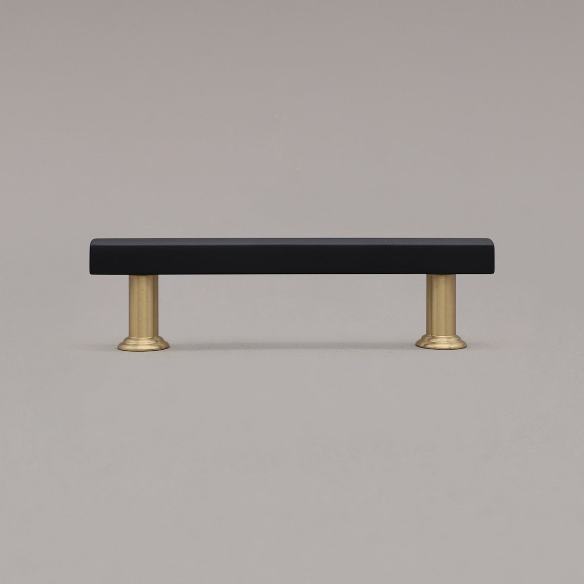 Hapny Mod Cabinet Pull - 96mm (3-3/4 in) - Matte Black / Satin Brass