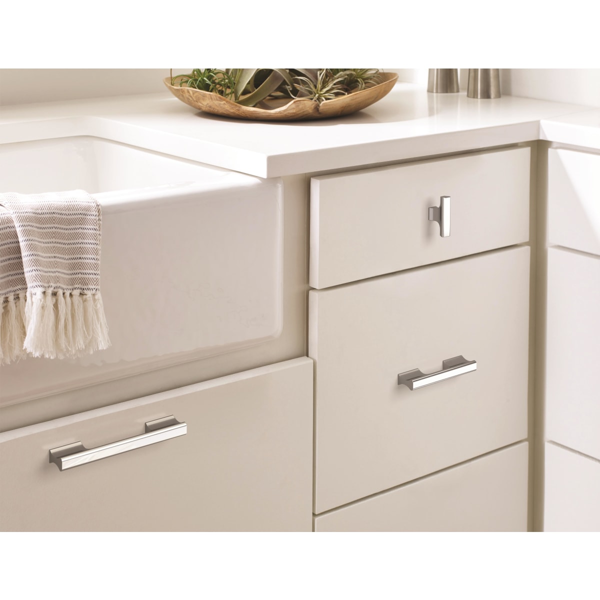 Amerock Status Cabinet Pull