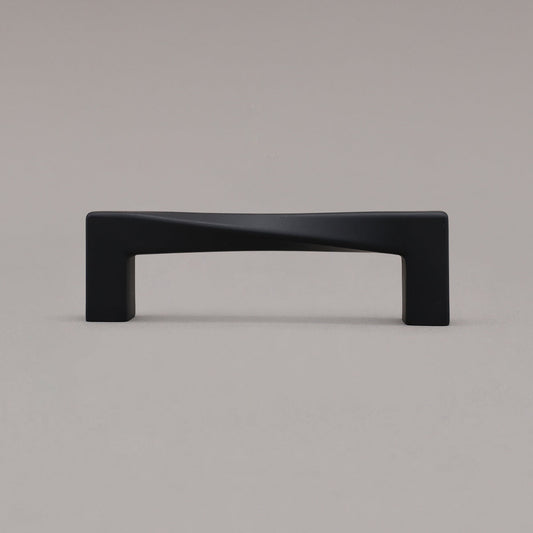 Hapny Twist Cabinet Pull - 96mm (3-3/4 in) - Matte Black