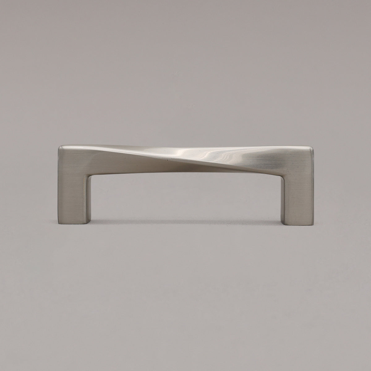 Hapny Twist Cabinet Pull - 96mm (3-3/4 in) - Satin Nickel