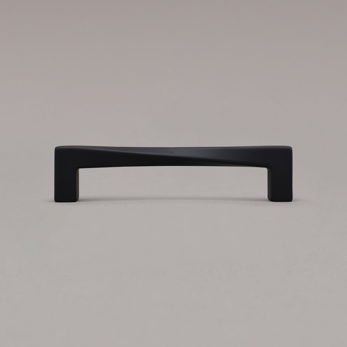 Hapny Twist Cabinet Pull - 5 in (127mm) - Matte Black