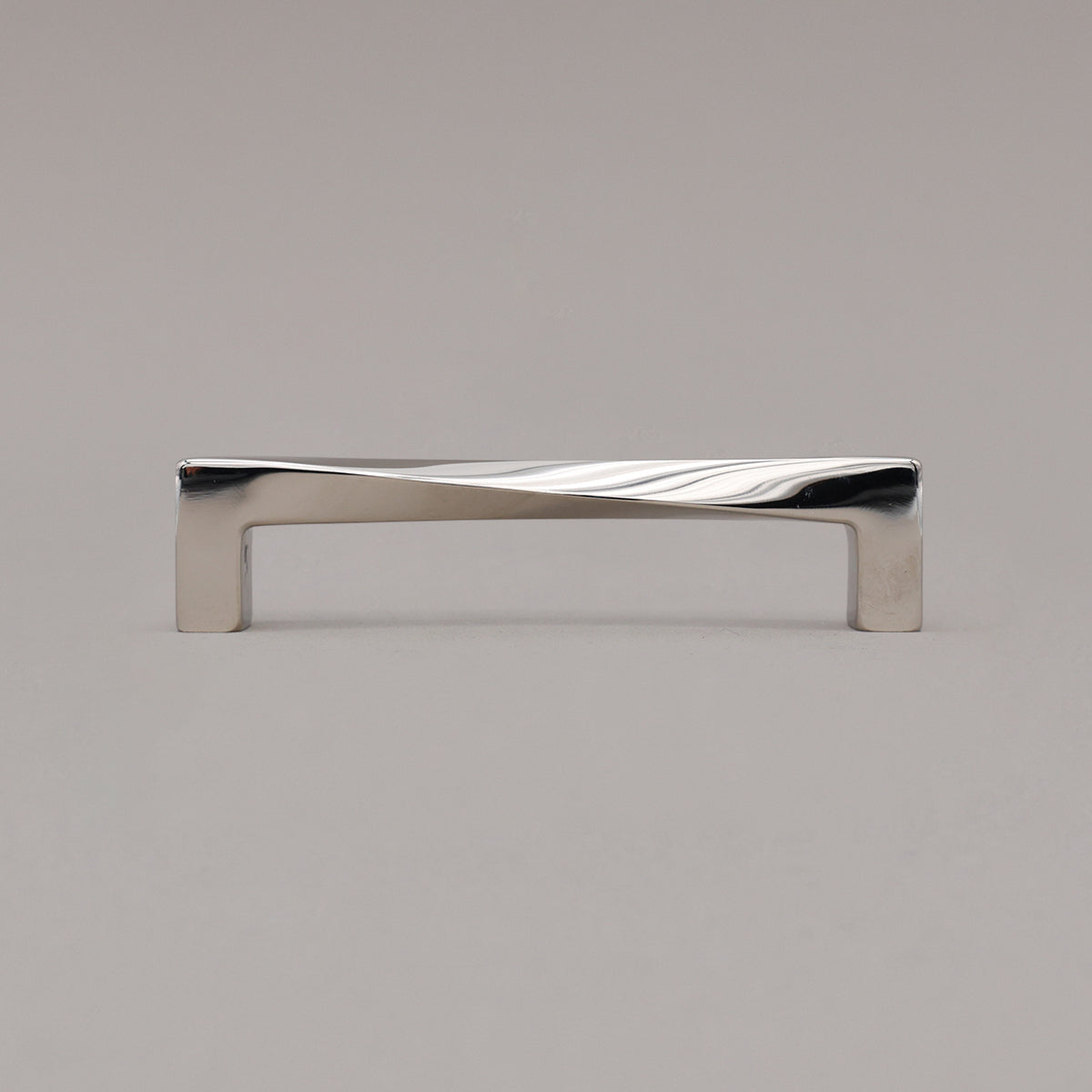 Hapny Twist Cabinet Pull - 5 in (127mm) - Polished Nickel