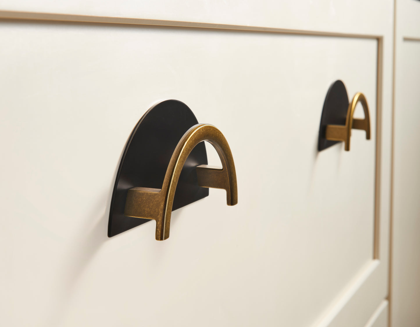 Top Knobs Half Circle Pull Backplate