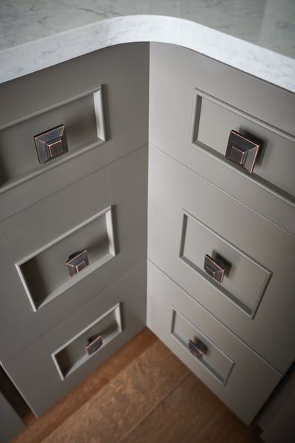 Atlas Trocadero Length Square Knob