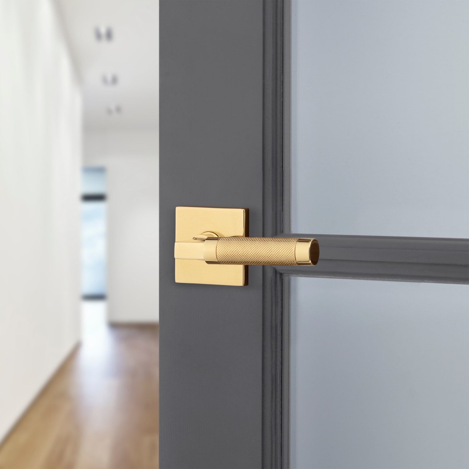 Baldwin Estate L030 Knurled Gramercy Lever Set in Non-lacquered Brass