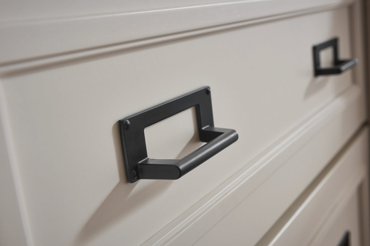Atlas Bradbury Diameter Round Knob