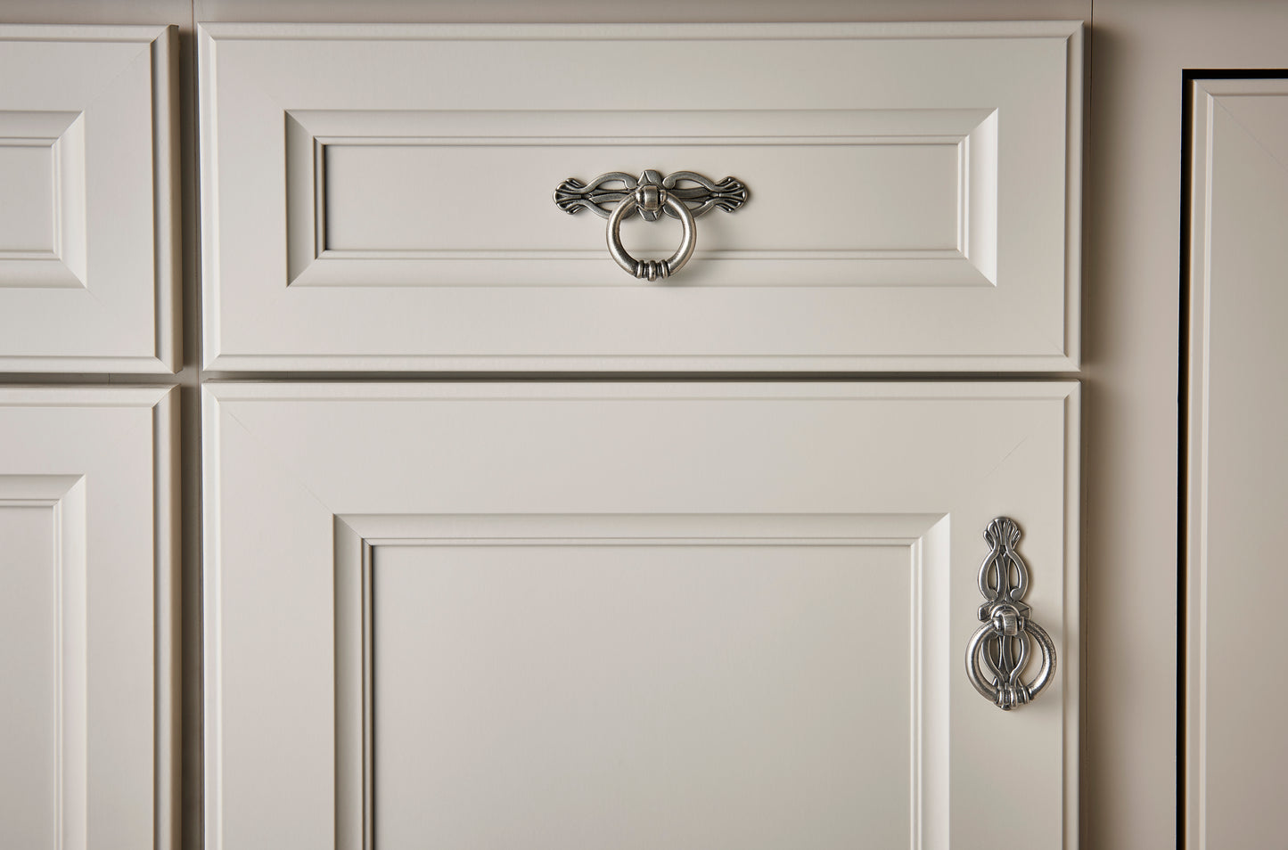 Top Knobs Newton Ring Length Round Knob