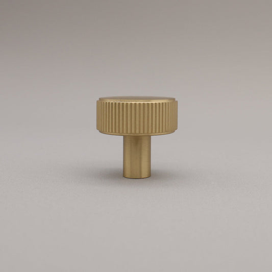 Hapny Ribbed Cabinet Knob - Satin Brass