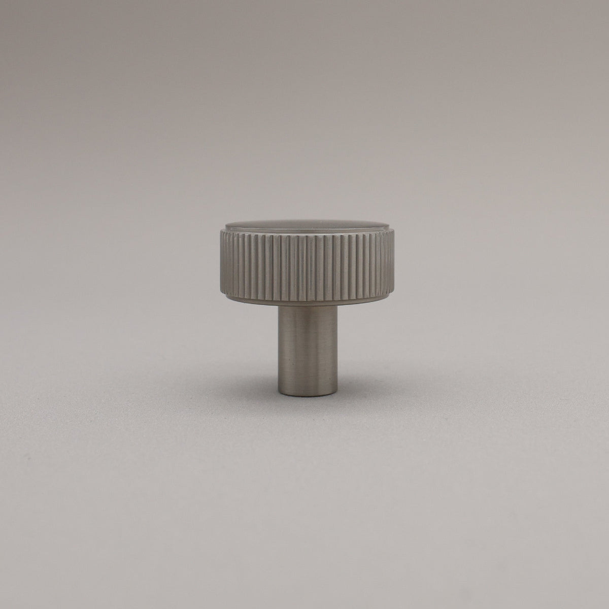 Hapny Ribbed Cabinet Knob - Satin Nickel