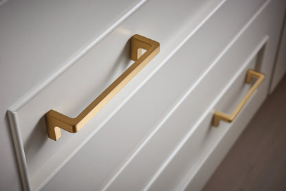 Atlas Logan Bar Pull