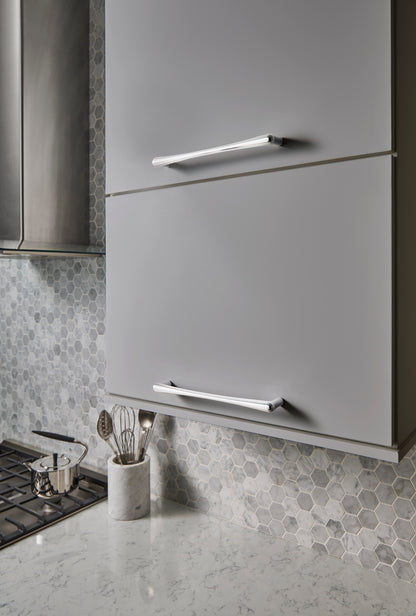 Top Knobs Brookline Bar Pull