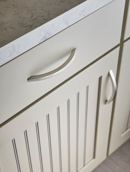 Top Knobs Iola Bar Pull
